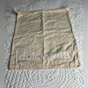 Dolce Vita Beige Storage Bag